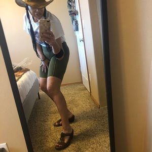 Born brown leather flowers sandals shoes 9.5